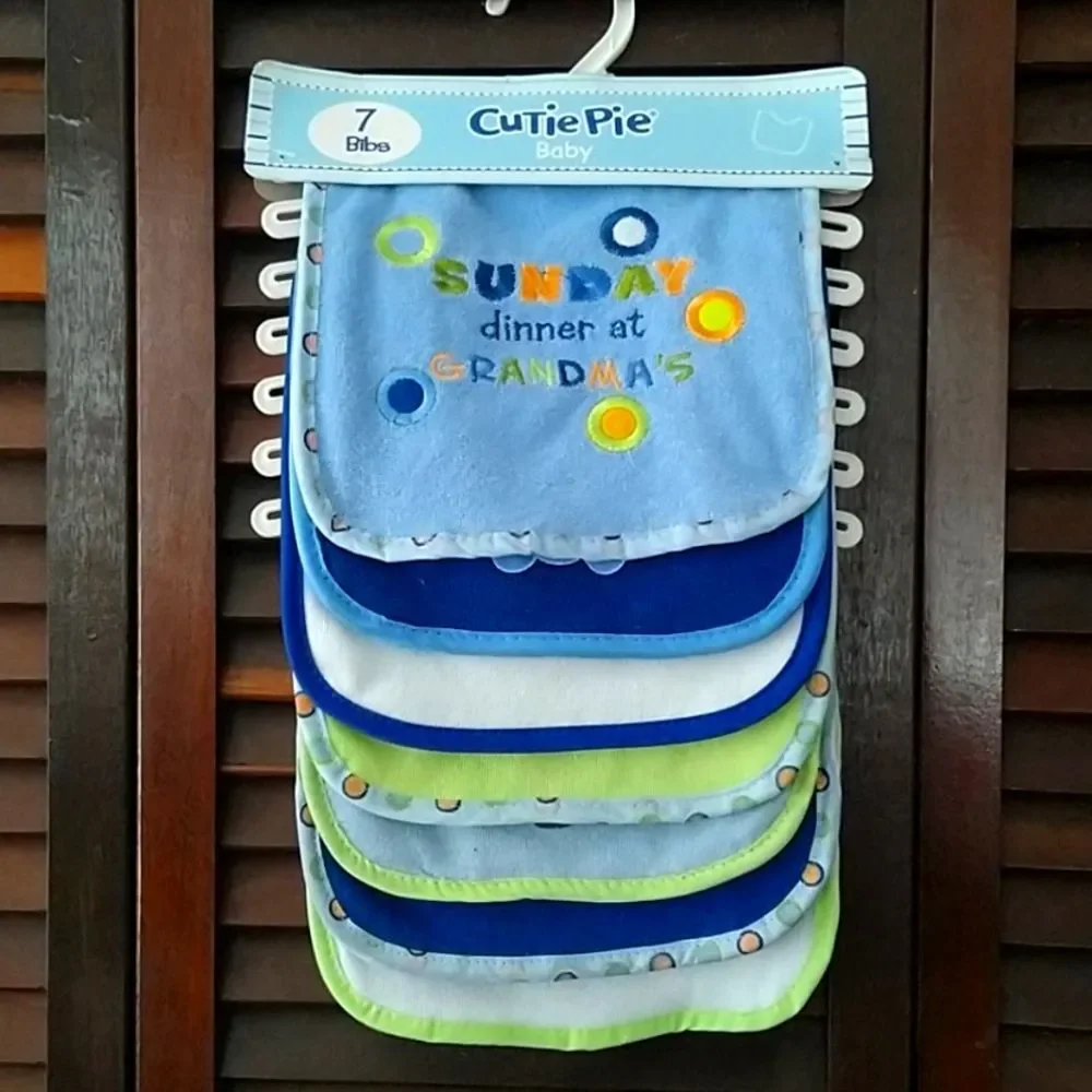 7 Bibs Week Set